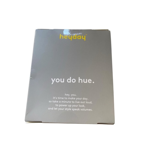 Heyday Recycled Silicone Case w/Clip fits Apple AirPods (Gen 1 & 2) - Neon Pink - Picture 3 of 6